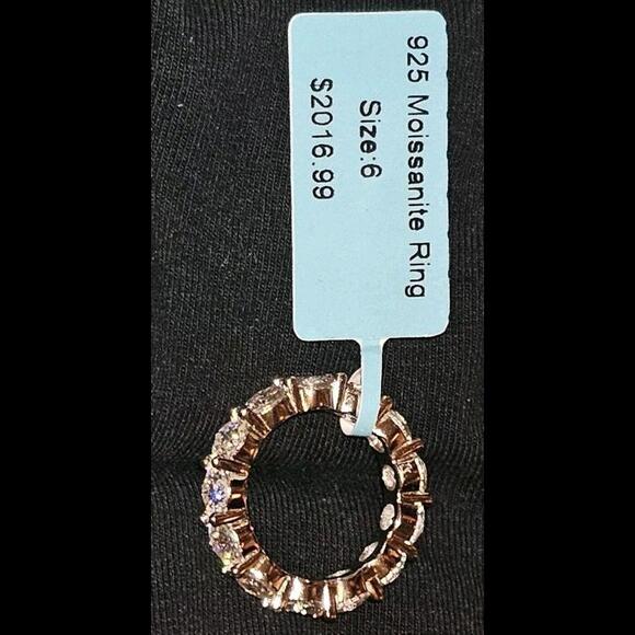 Moissenite 6 C And 925 Sterling Silver Engagement Ring Size 6 - Picture 7 of 9